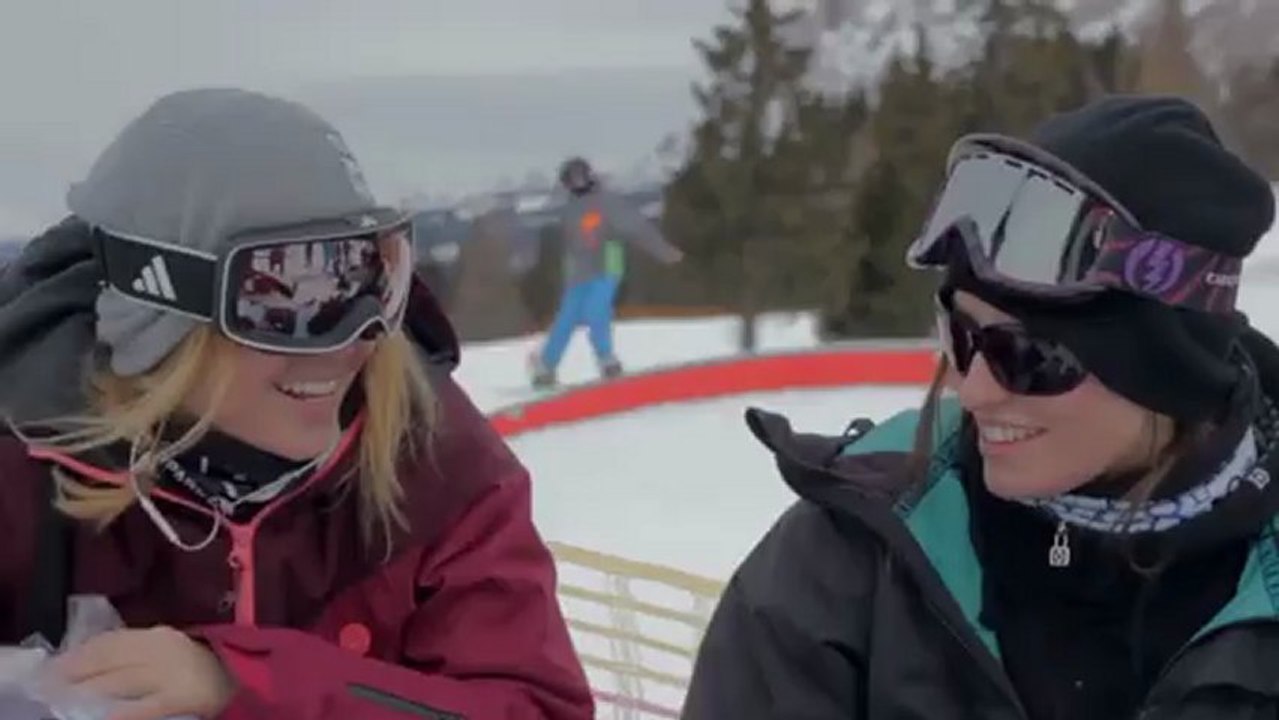 Snowpark Alta Badia: Girls Freeski Shred Session - 01.02.2013