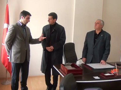 EFE AĞRI KIZILAY BAŞKANINA SORDU