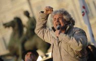 Agitateur, populiste, démago : la carrière atypique de Beppe Grillo