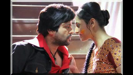 Upcoming Marathi Movie Duniyadari To Recall 70s Fashion Trend!- [HD]