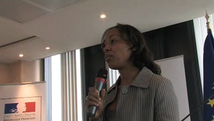 Intervention de Mme Aron