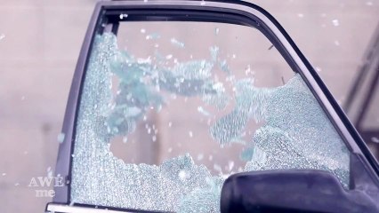 Fabrication du chapeau tranchant du méchant de James Bond Goldfinger en vrai