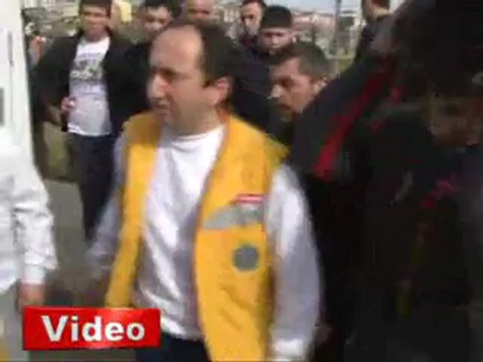 İstanbul'da inanılmaz kaza! - İhlas Haber Ajansı (İHA)