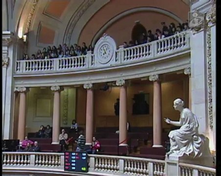 2013.02.18 Grândola Vila Morena interrompe Passos e Relvas