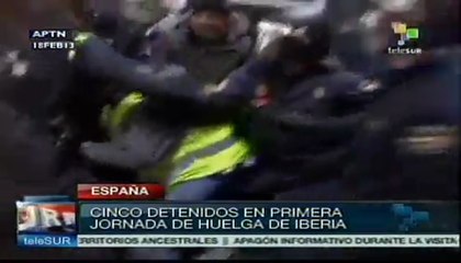 Jornada de paro en Iberia deja cinco detenidos