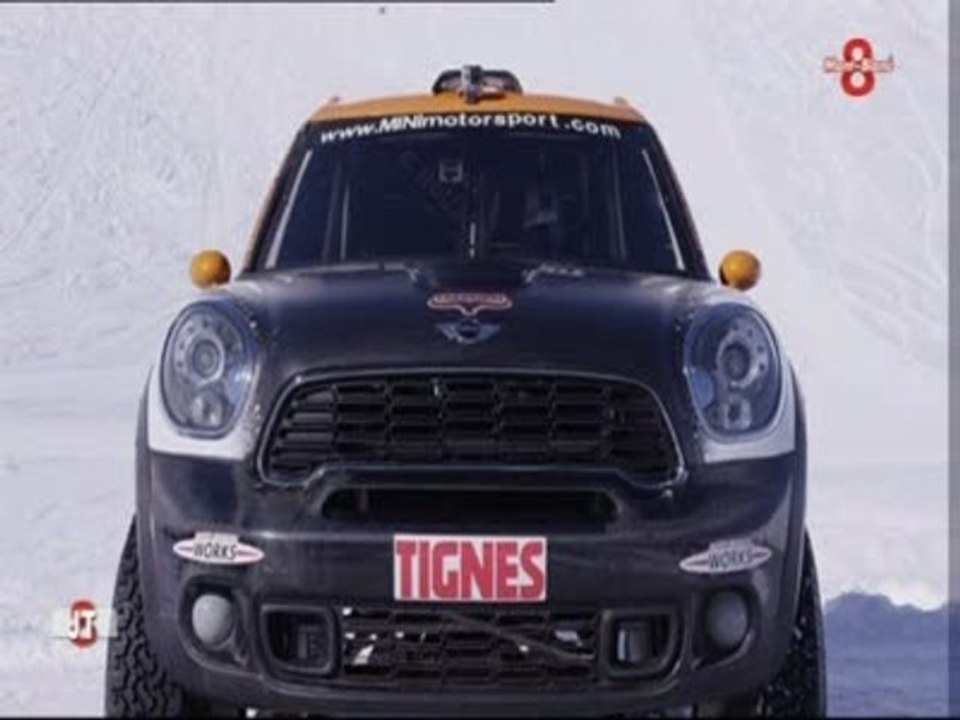 Guerlain Chicherit réalise un back flip en voiture (Tignes)