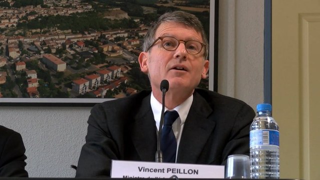 [ARCHIVE] Rythmes scolaires : rencontre avec les équipes de la ville de Livron, les élus locaux, l'équipe pédagogique et les parents d'élèves