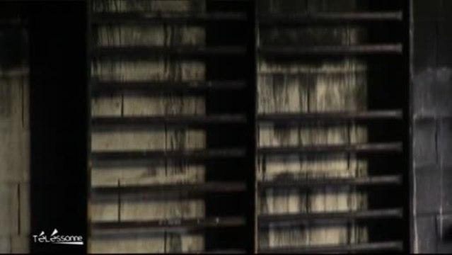 Un gymnase en feu (Lisses)