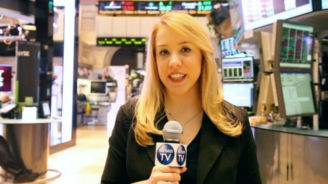 Mixed Business Spending and Housing Data Leave Investors Waiting for Congress to Act