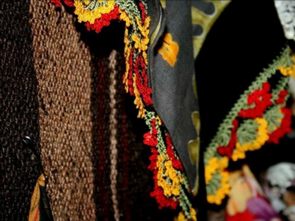 Mendilimin yeşili __ Rumeli Türküsü