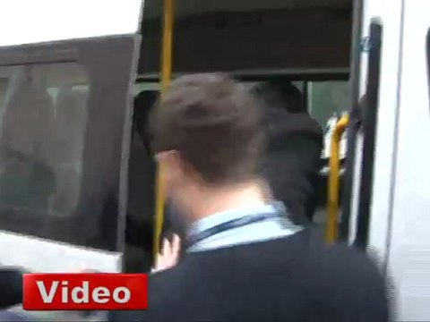 Uçakta ahlaksızlık! - İhlas Haber Ajansı (İHA)