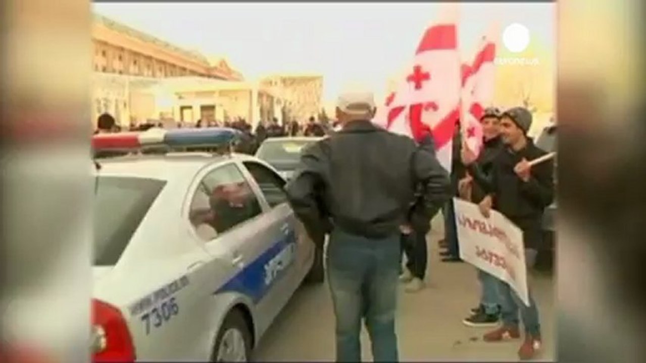 Georgian "political persecution" trial begins