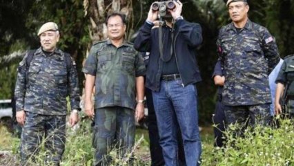 Filipino 'army' lays claim to Malaysian state