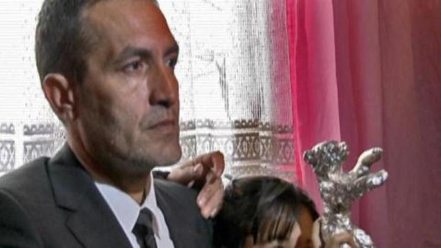 Bosnian 'best actor' at Berlinale returns to Roma village