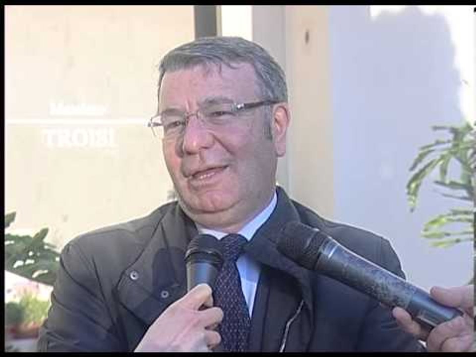 San Giorgio a Cremano (NA) - In ricordo di Troisi - Int. al Sindaco (19.02.13)