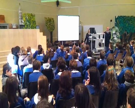 IL POLIZIOTTO UN AMICO IN PIU' MATERA 20-2-2013