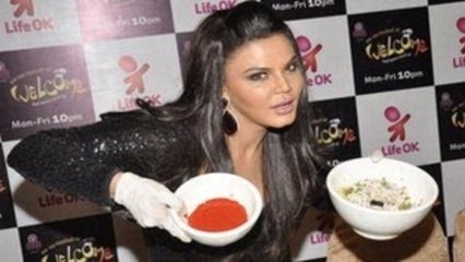Rakhi Sawant shows COOKING SKILLS on 'Welcome Baazi Mehmaan Nawaazi Ki' 20th february 2013 epsiode