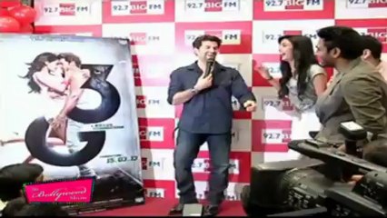 Sonal Chauhan & Neil Nitin Mukesh's Sensuous Pose