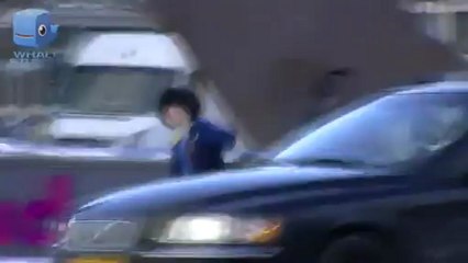 Il piège les automobilistes avec un objet invisible