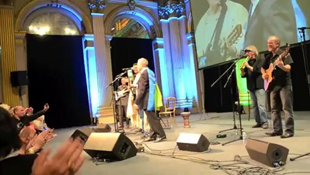 Daniel Prévost et Idir au Nouvel An Berbère à Paris