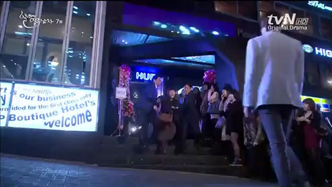 Bir Yılda 12 Adam 7. Bölüm Türkçe Altyazılı