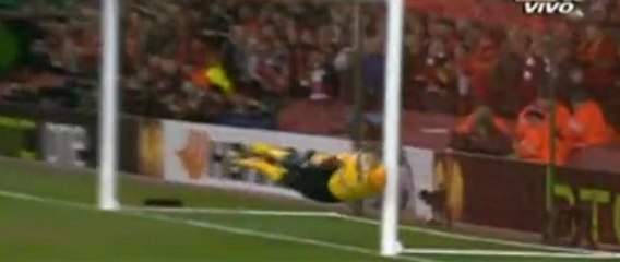 GOLAZO DE LUIS SUAREZ(Liverpool) Vs Zenit (3-1)