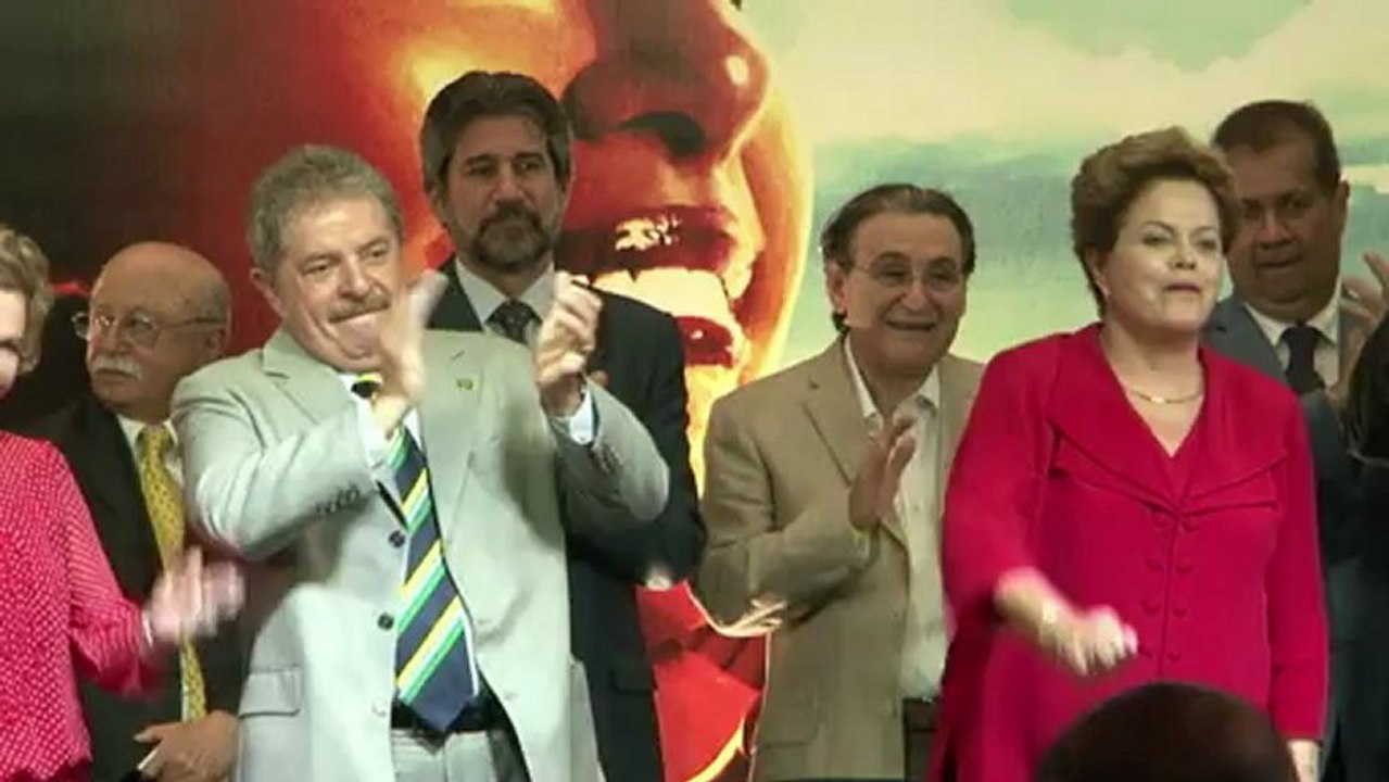 Brésil: le parti des travailleurs fête ses 10 ans au pouvoir