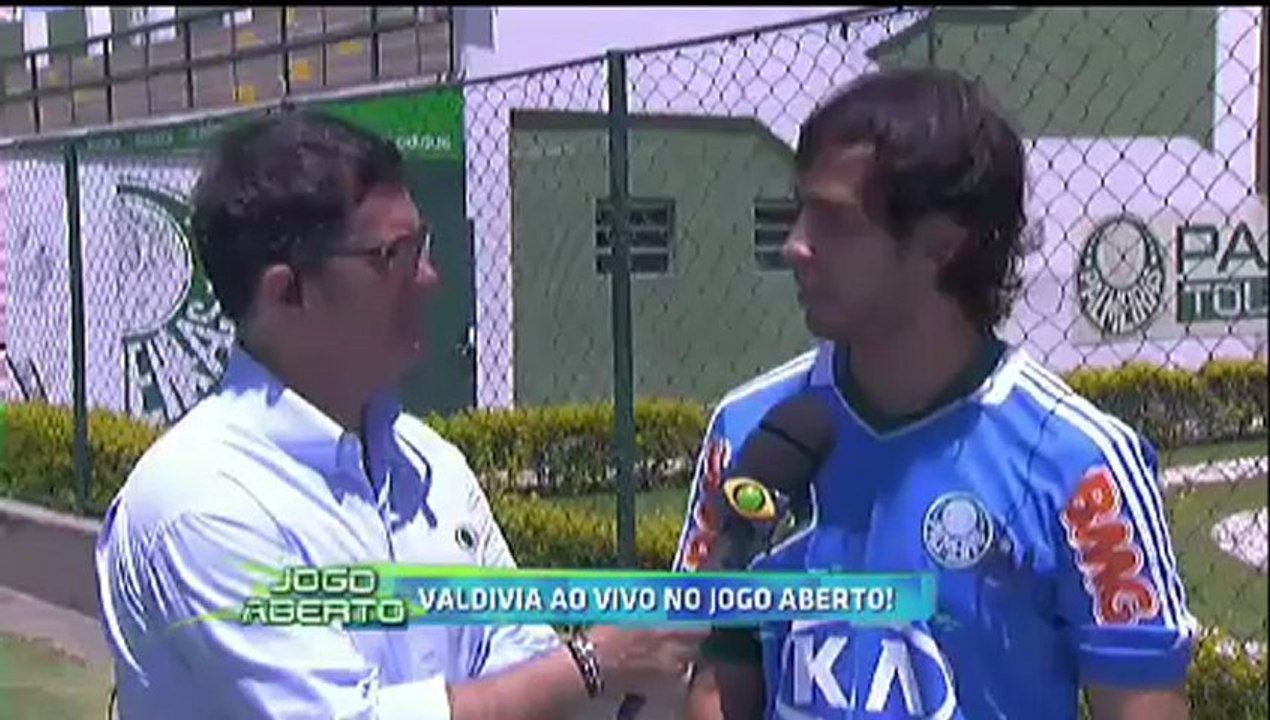 Perto de voltar ao time após lesão, Valdivia admite questionamento de torcedores