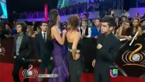 Maite Perroni (@MaiteOficial) en la alfombra roja de Premios Lo Nuestro