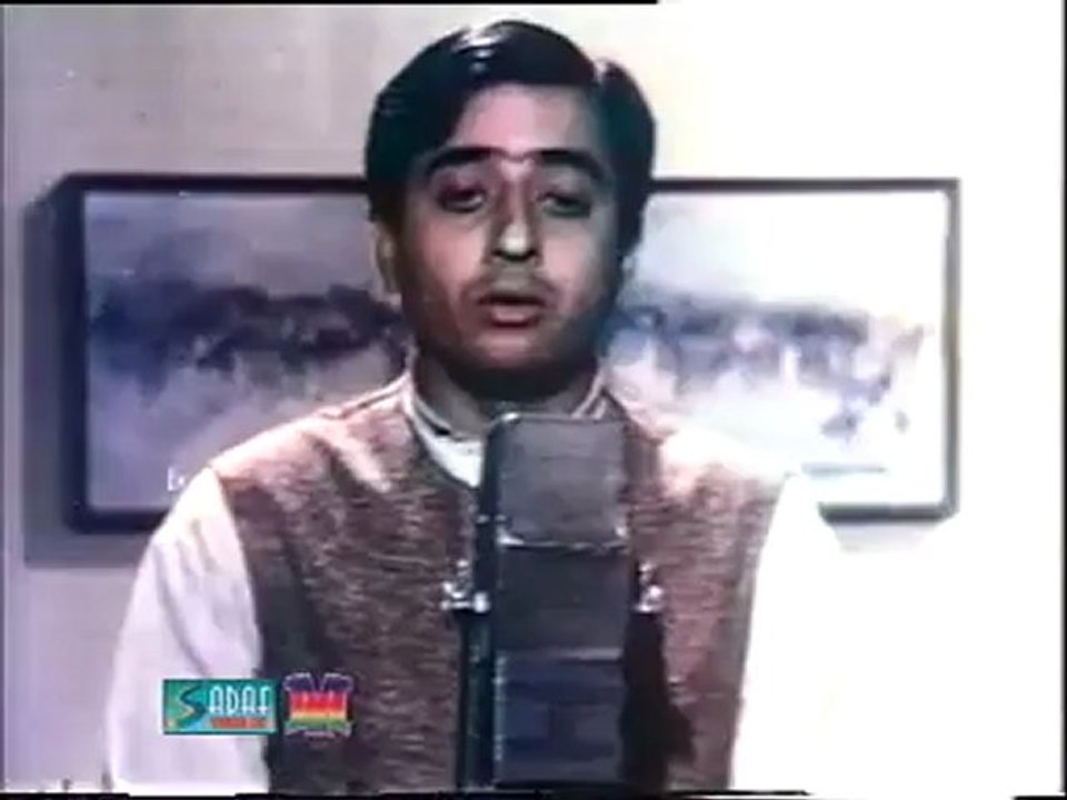 Aashiyaan jal gaya gulsitaan luT gaya Habib Wali