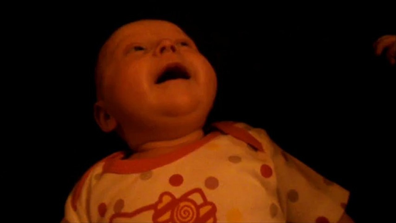 1er fou-rire de ma fille, camille !!