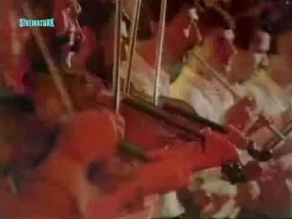 Kücük Emrah - Candan Sevmeli Remix By Isyankar365