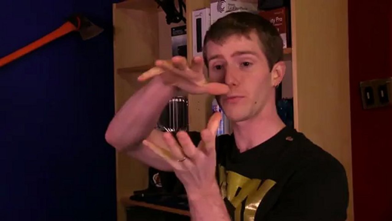 Alphacool NexXxos XT 45 FULL COPPER Radiator Unboxing & First Look Linus Tech Tipsa