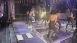 Bobby Brown - Humpin' Around (MTV VMA 1992)