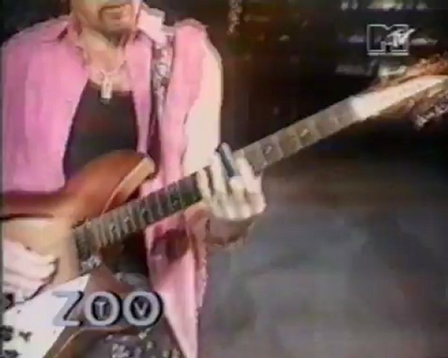 U2 - Even Better Than the Real Thing (MTV VMA 1992)