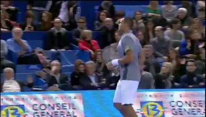 Tsonga asfalta Simon e vola in finale a Marsiglia