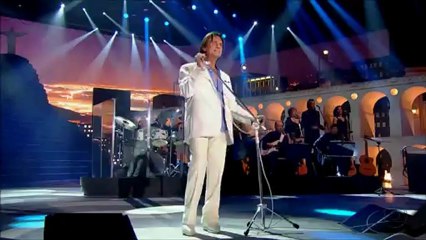 Little Mix e Roberto Carlos- Don't Stop The Music & Furdúncio