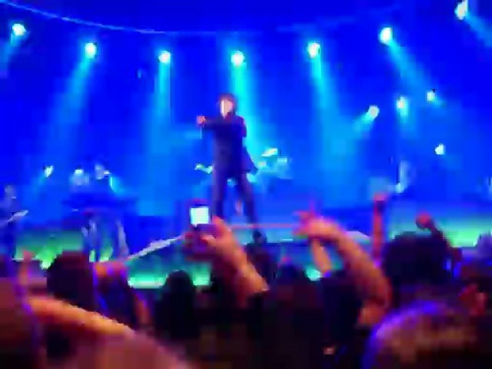 INDOCHINE - L'aventurier (suite) - Axone Fév 2013