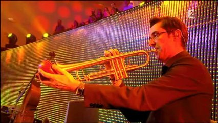 Adrienne Pauly  "En Blue Jeans et blouson de Cuir" (feat Adamo)