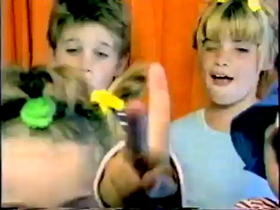 Pub Petit Bâteau (1996)