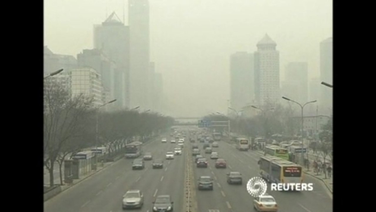 Haze plagues China centre and east