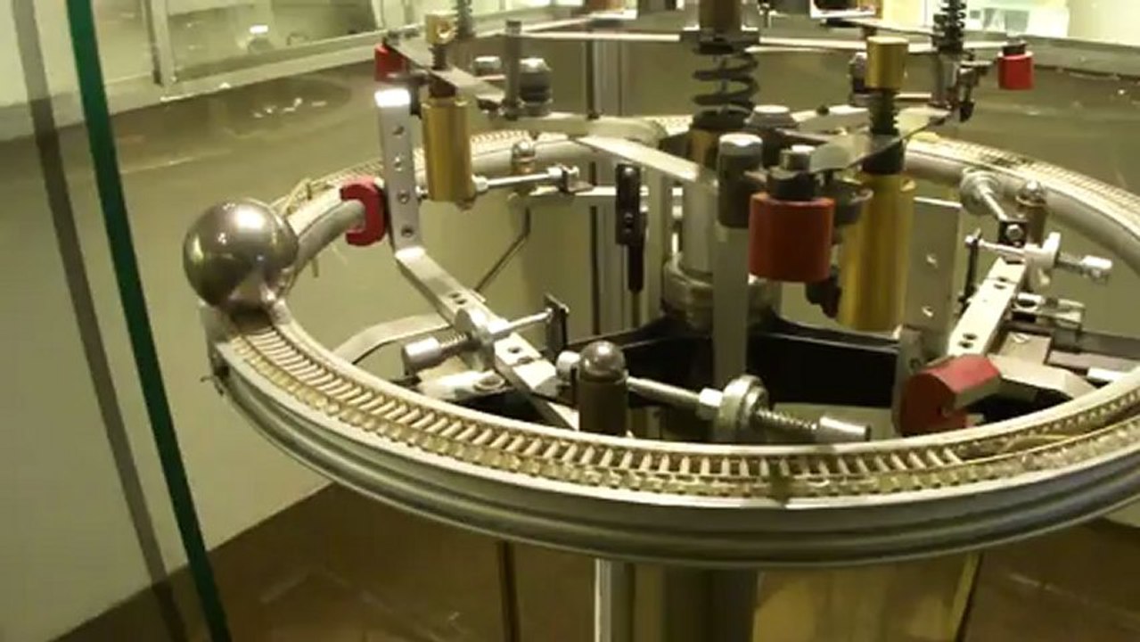 Finsrud perpetual motion machine - overunity.com admin Stefan Hartmann visits Reidar Finsrud 09 (720p) (1)