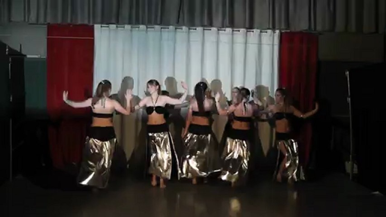 ENSCM - Café-T avril 2011 - Danse orientale