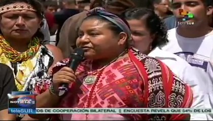 Desea Rigoberta Menchú lo mejor al compañero Hugo Chávez