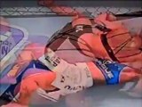 Primeira luta feminina no UFC - Ronda Rousey e Liz Carmouche