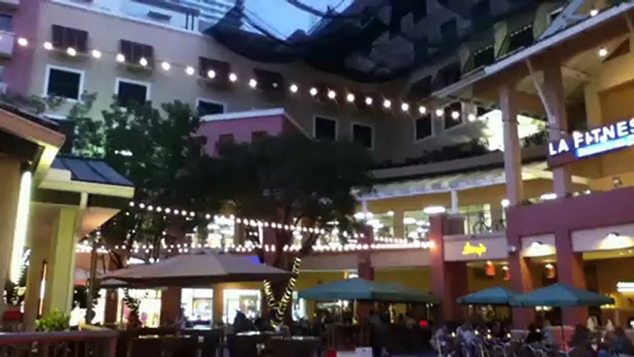 Mary Brickell Village y South Miami Avenue en Brickell, Miami