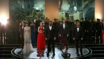 Les Miserables Oscar medley: Cast sing on stage
