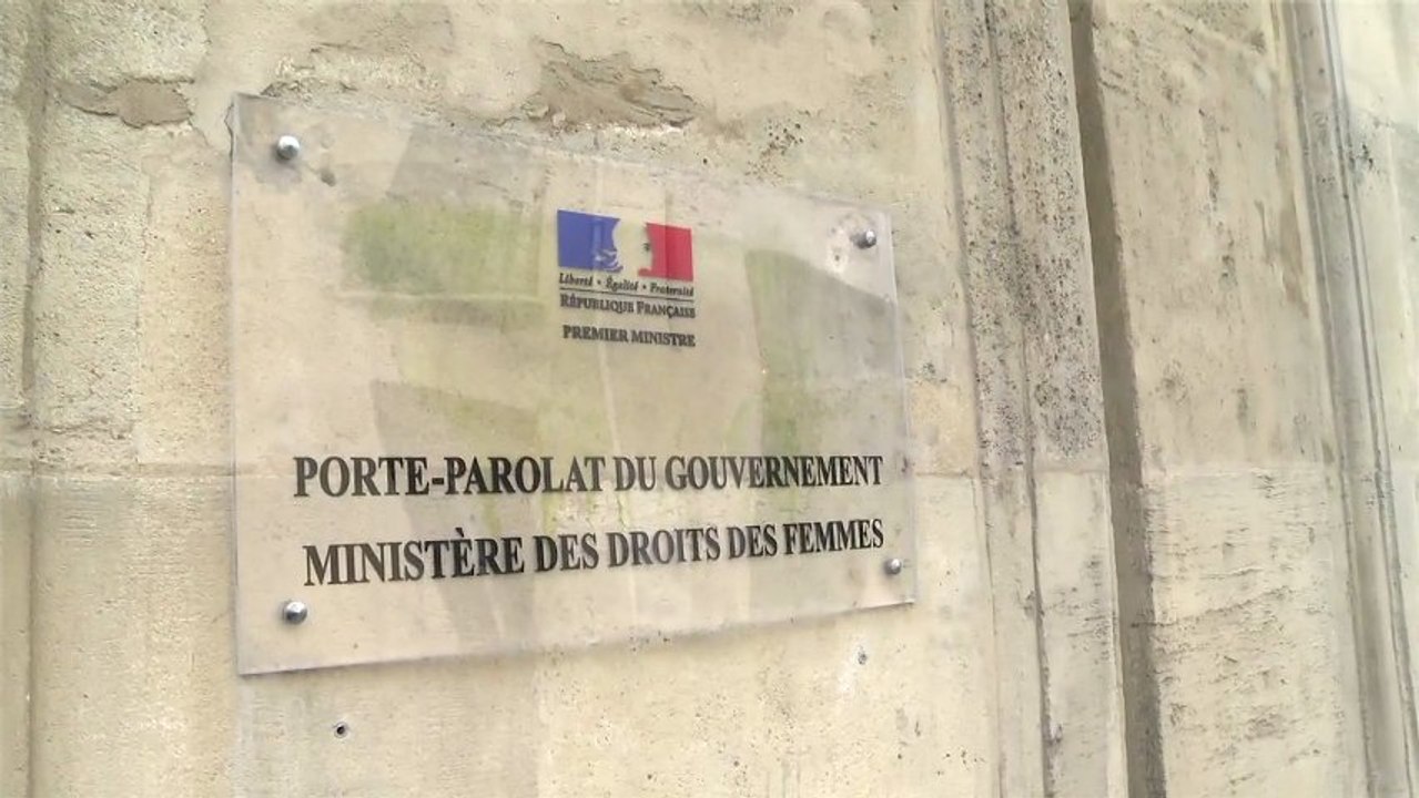 Droits des femmes: Harlem Désir, Najat Vallaud-Belkacem et Adeline Hazan parlent de l'action de la gauche pour l'égalité