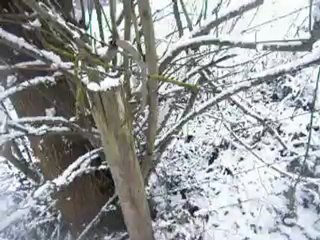 réalisation d'une lance avec le couteau Bear grylls ultimate