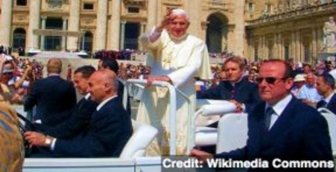 Pope Benedict XVI Delivers Final Prayer as Pope